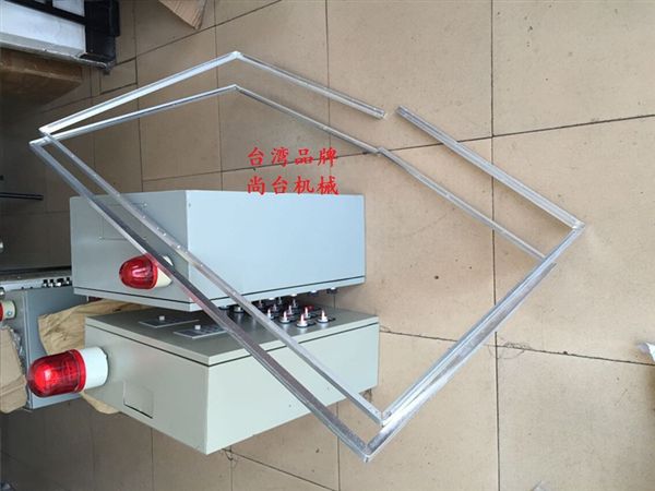 电视机框架样本图